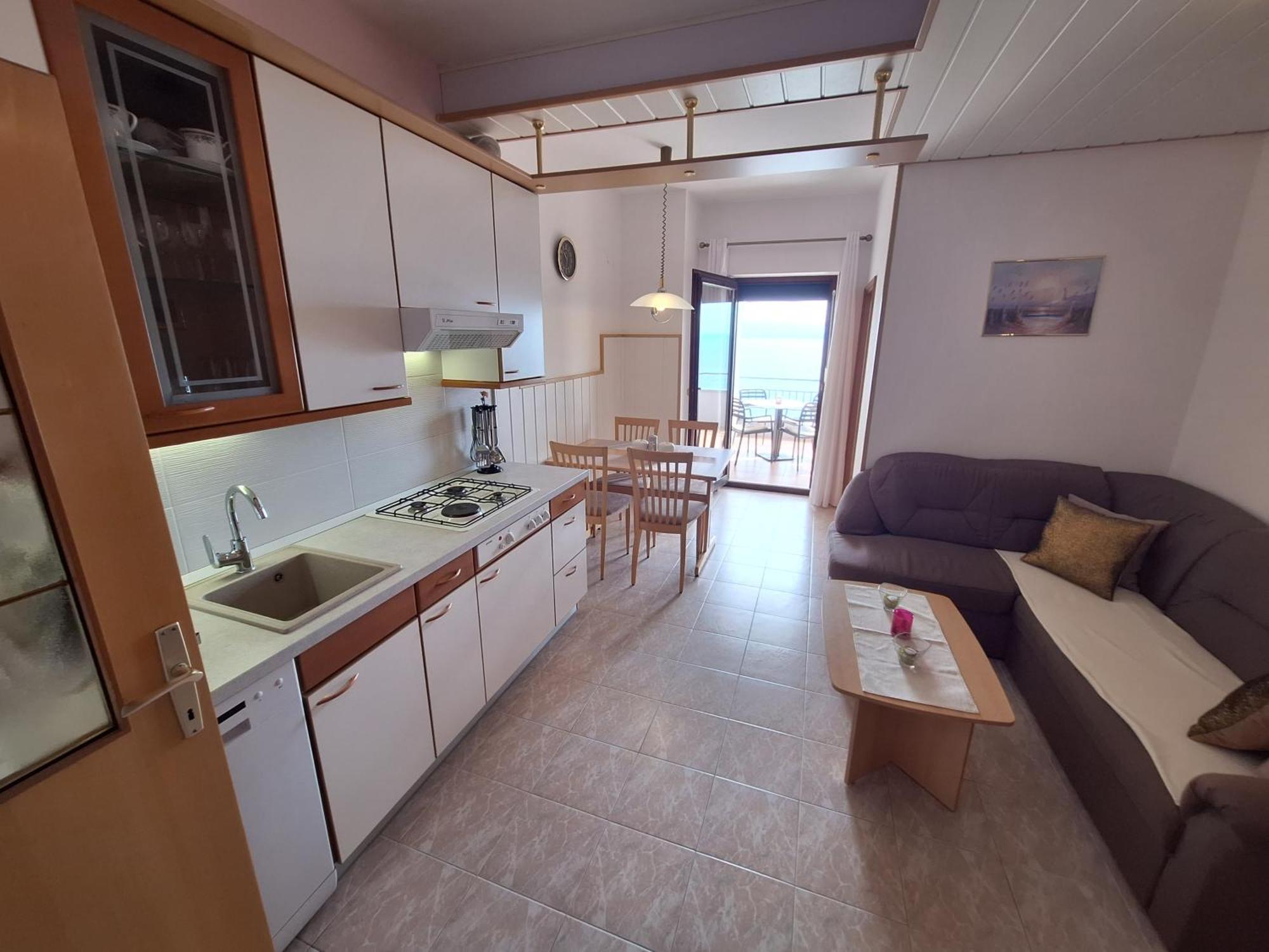 Villa Suzy-Apartments Suzana ロヴラン エクステリア 写真