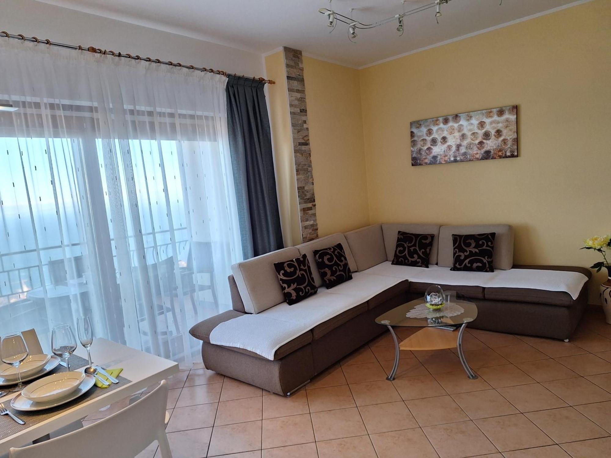Villa Suzy-Apartments Suzana ロヴラン エクステリア 写真